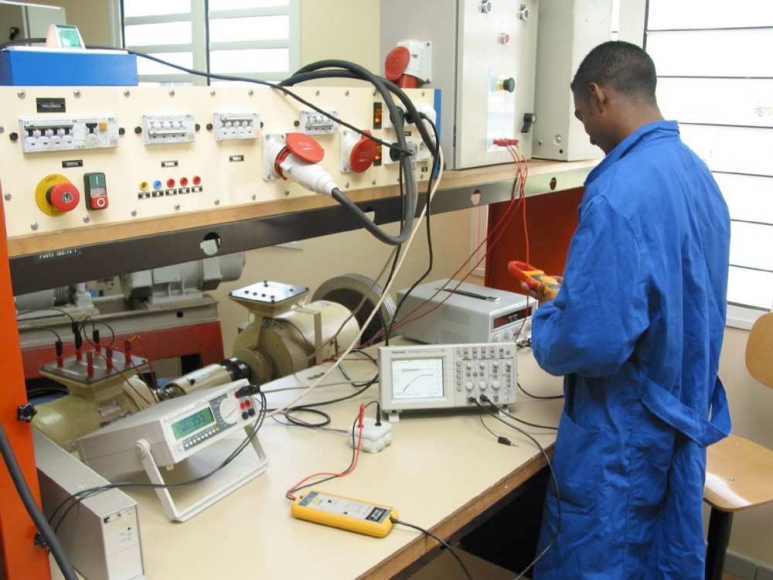 Recrutement Ingénieur Électromécanicien LNR-BTP Sénégal - Offres d'emploi